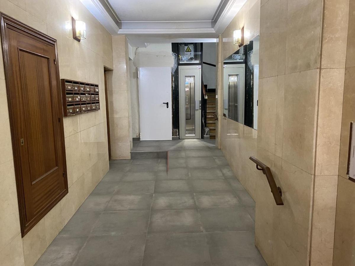 Hostal Rio Parana Madrid Exterior photo