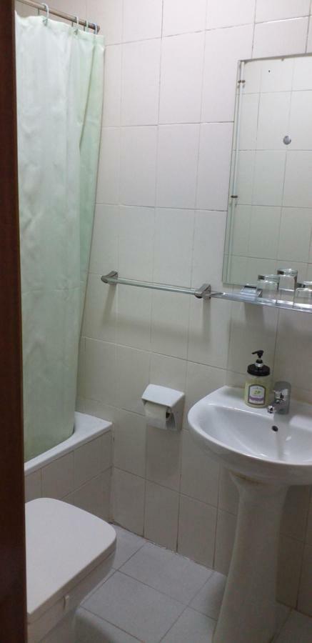 Hostal Rio Parana Madrid Exterior photo